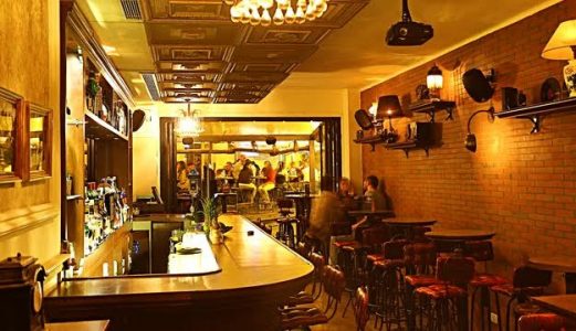 Lebanon Travel Guide - Gatsby bar is Designed like the Gatsby Movie Theme