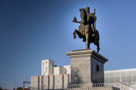 Monuments & Statues in Georgia - The Statue of David the Builder in Kutaisi