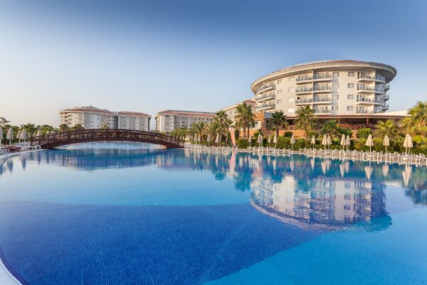 Relaxation Travel - Sea World Resort is 80 km Away From Antalya Airport