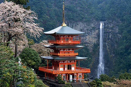 Places to Visit in Japan - Nachi Falls is Built in Honour of The Waterfall’s Kami