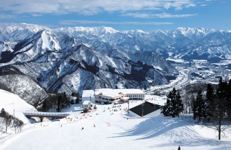 Adventure travel - GALA Yuzawa Snow Resort is Good For Skiing And Has 12 Ski Resorts