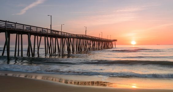 United States Travel Tips - Virginia Beach (Virginia) Attracts Many Surfers