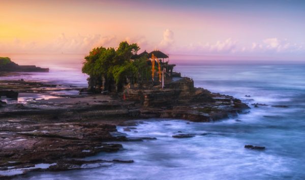 Indonesia Travel Tips - Tanah Lot Temple Has Close Proximity to The Ocean