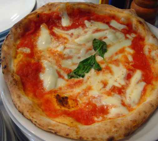 Salvatore Mugnano - Pizza e Passione is Located near The Fountain Of The Four Seasons