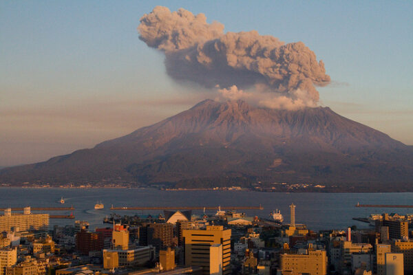 5 most famous volcanoes in Japan