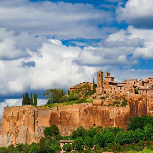 What To Do in Italy - Orvieto is in The Umbria Area And Has Large Volcanic Rocks Called "Tuff"