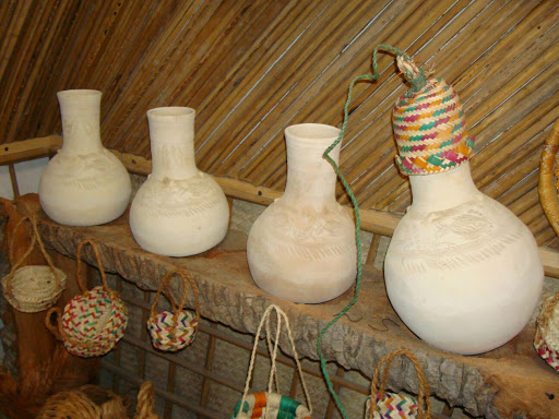 Souvenirs in The Middle East - Pottery in Kish Island is Also is called Jahle