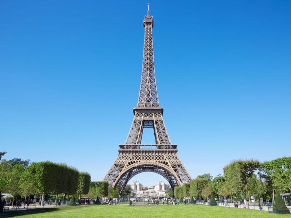 What to Do in France - Eiffel Tower is A Symbol of Paris And A Landmark