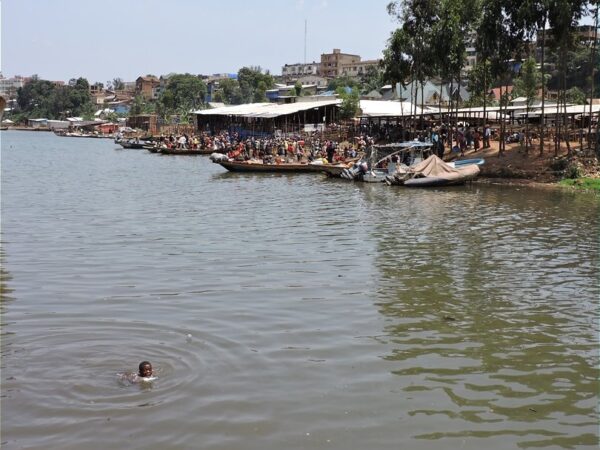 Lake Kivu Contains Large Amounts of Methane Gas - The Most Dangerous Tourist Attractions in The World