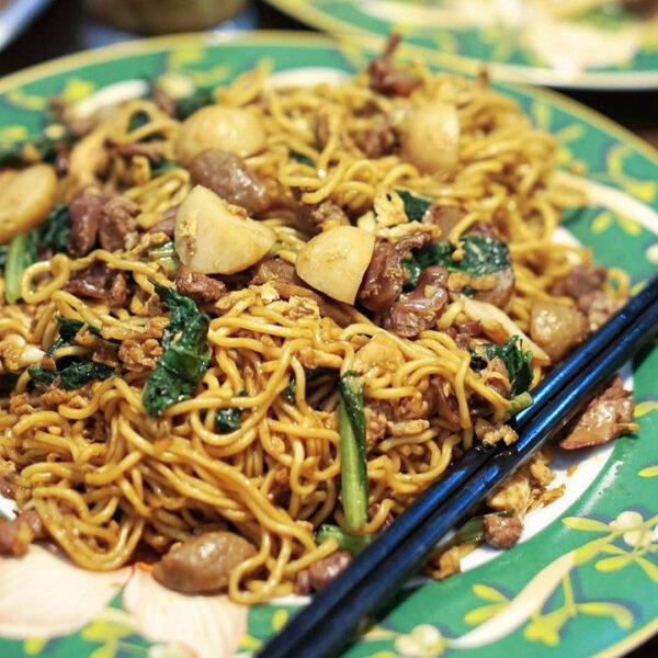 Indonesia Travel Tips - Bakmi goreng A Delicious Dish With Fried Eggs