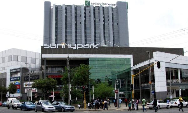 Attractions in South Africa - Sunnypark Shopping Centre Designed to Sell African Goods