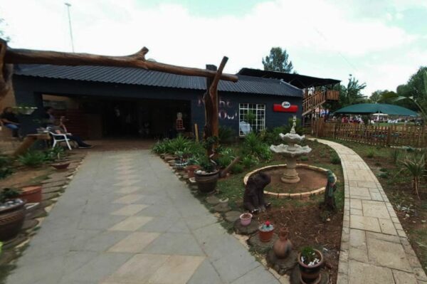 South Africa Travel Tips - The Night Owl is Located Near the Boat Lake Village 