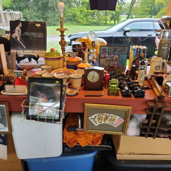 Hwy 41 Flea Market is A Family Run Business in Robertson County - Top Flea Markets in Tennessee