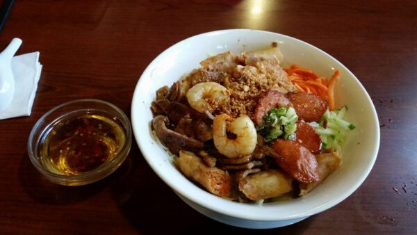 A Guide to Best Airdrie Food - Noodle King is on 2800 Main St Very Close to Nose Creek