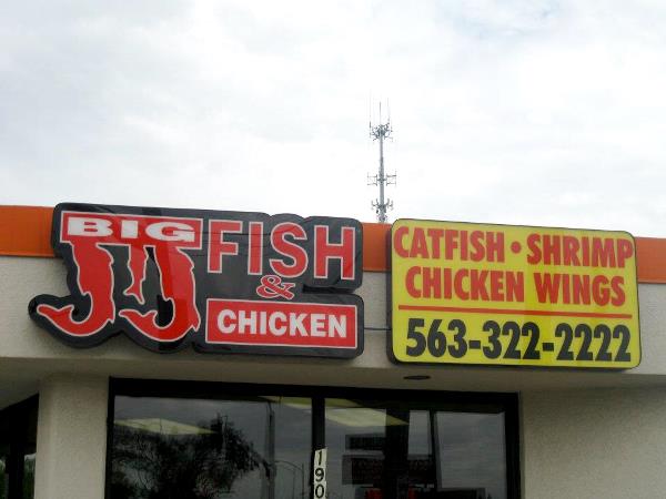 Top Restaurants in Davenport IA - Big JJ Fish & Chicken Offers Great Fried & Grilled Dishes