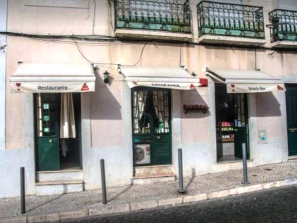 Crisfama is famously Known for its Grilled Grouper Fish and Other Seafood in Lisbon