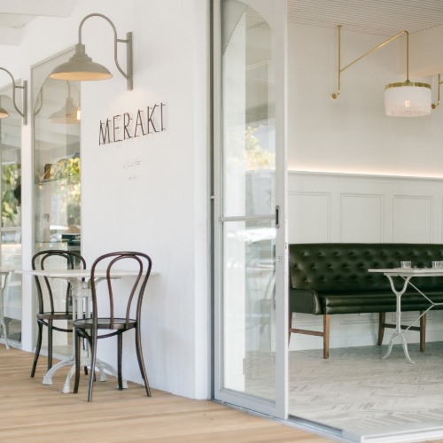 Meraki is one of Coffee Shops in Stellenbosch Central with Beautiful White Inerior Design