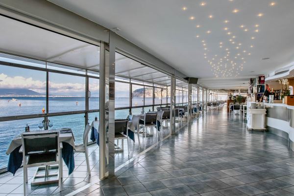 Bagni Delfino Offers a Beautiful View of Bay of Naples And Great Seafood