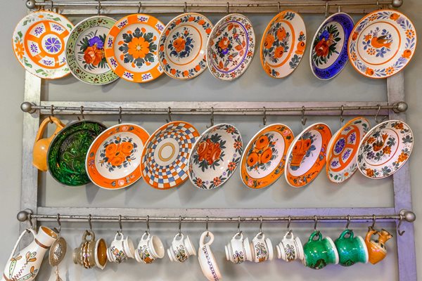 Romanian Pottery Ceramics From Horezu - Beautiful Romanian Souvenirs in Bucharest
