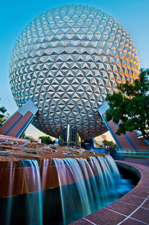 Epcot Theme Park in Bay Lake - This Theme Park is owned and operated by Walt Disney’s company