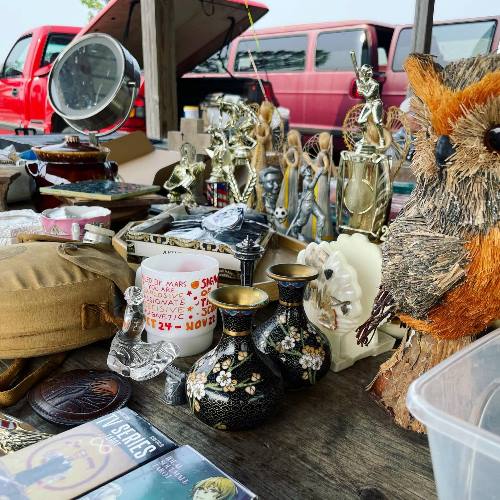 Flea Land is Found in Bowling Green - Outdoor Flea Markets in Kentucky