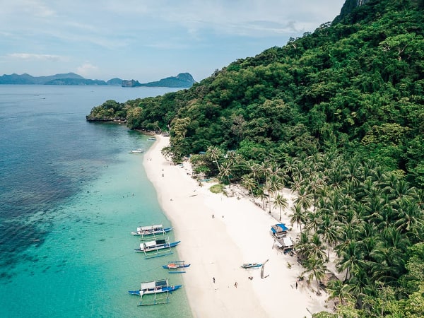 Seven Commandos Beach in El Nido a Place to Do Snorkeling - Beautiful Palawan Beaches