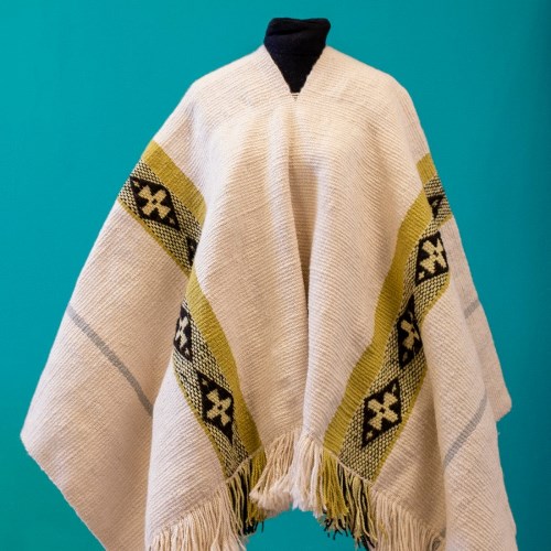 Traditional Argentinian Poncho Made from Premium Fabrics - Luxury Argentina Souvenirs