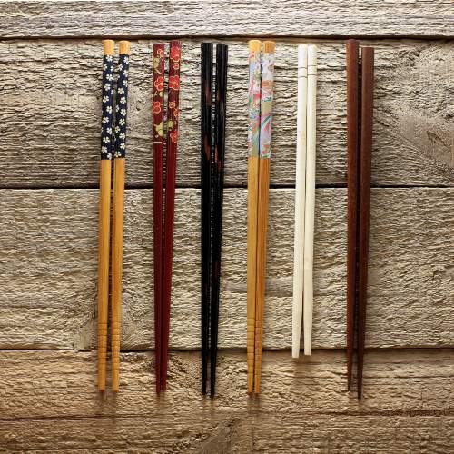 Top Beautiful Souvenirs in Vietnam - Vietnamese Wooden Chopsticks Made with Wood and Painted Patterns 