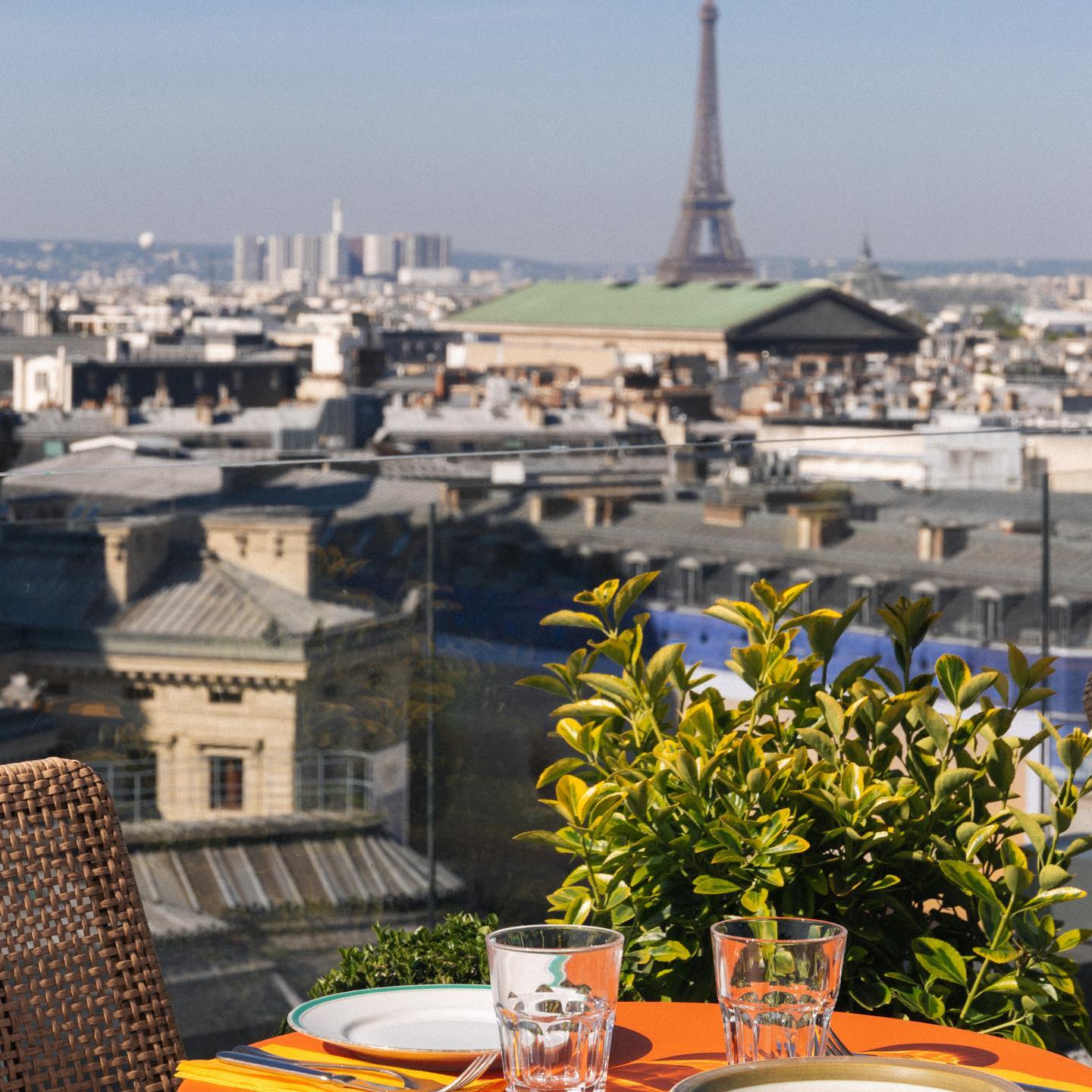 The Best Rooftop Bars in Paris - Rooftop bars in Paris are good choices for enjoying the Paris skyline or the Eiffel Tower view.